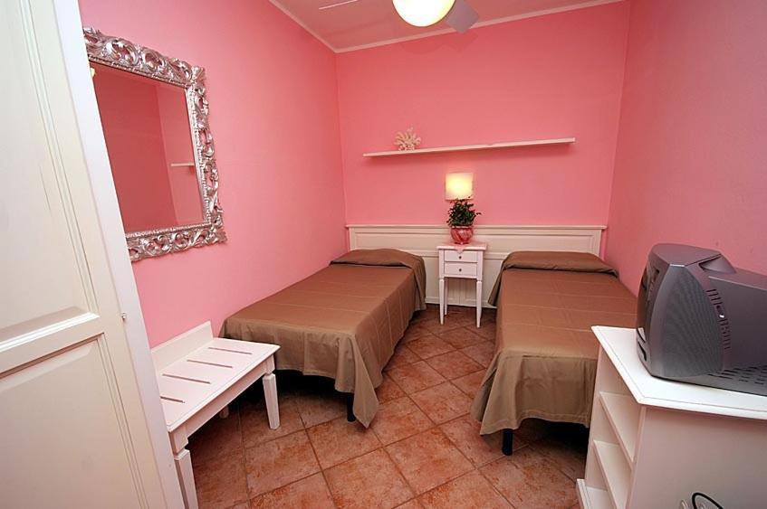 Hotel Barsalini Сант'Андреа Екстер'єр фото