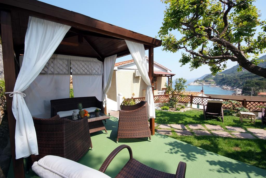 Hotel Barsalini Сант'Андреа Екстер'єр фото