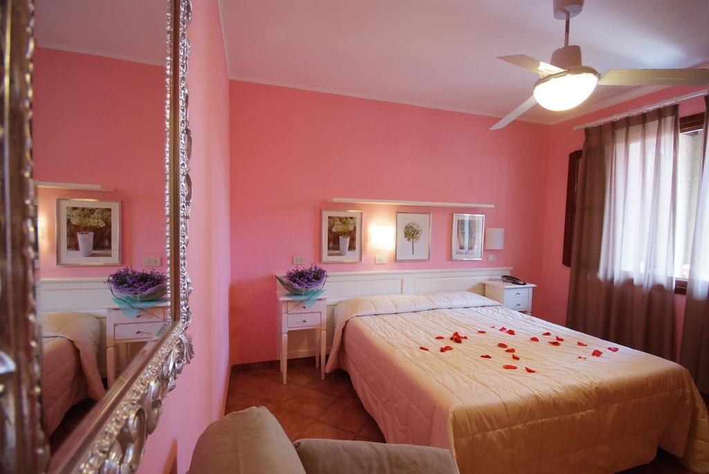 Hotel Barsalini Сант'Андреа Номер фото