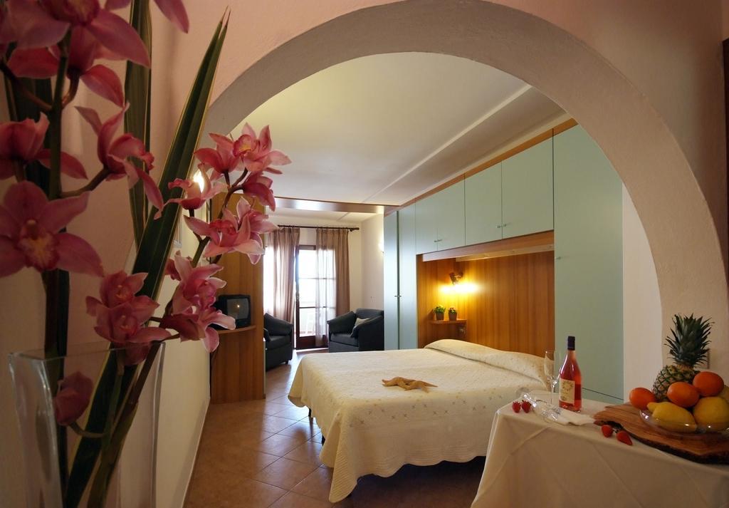 Hotel Barsalini Сант'Андреа Номер фото