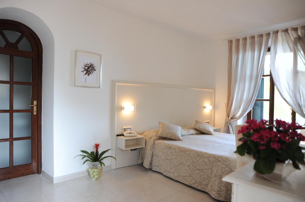 Hotel Barsalini Сант'Андреа Екстер'єр фото